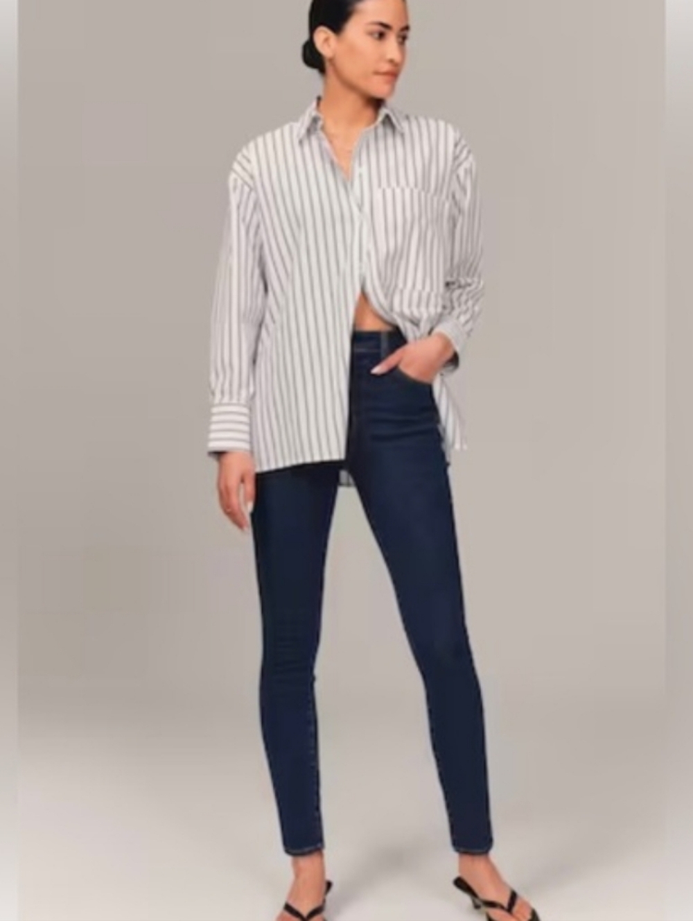 2 For $30🤩 Abercrombie & Fitch Women's Dark Indigo Skinny Jeans - Picture 2 of 8